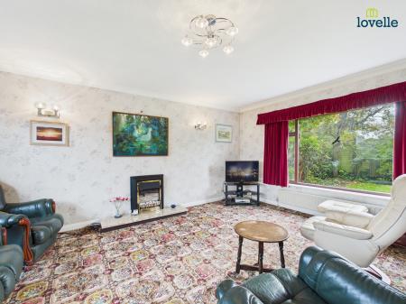 4 bedroom Detached house for sale in Thonock Close, Lincoln, LN1