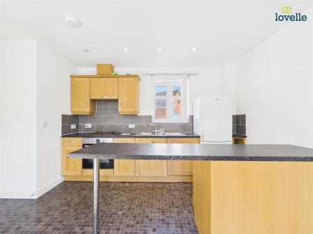 2 bedroom Apartment to let in Flaxley Close, Lincoln