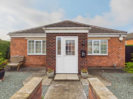 4 bedroom Bungalow for sale in Mill Lane, Saxilby, LN1