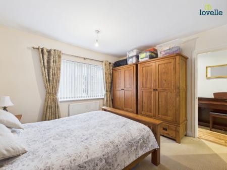 4 bedroom Bungalow for sale in Mill Lane, Saxilby, LN1