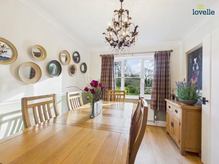 4 bedroom Detached house for sale in Woods End, Dunholme, LN2