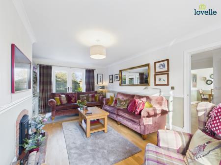 4 bedroom Detached house for sale in Woods End, Dunholme, LN2