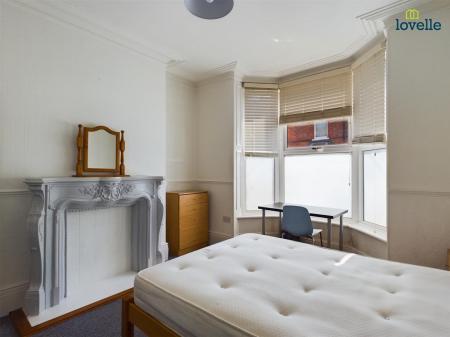 6 bedroom Terraced House to let in Foster Street, Lincoln