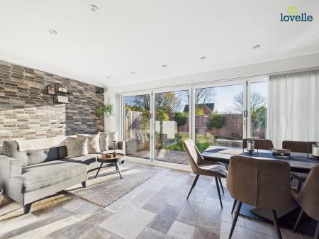 3 bedroom Detached house for sale in Longdales Road, Lincoln, LN2