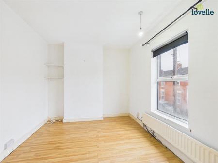 2 bedroom Terraced House to let in Henley Street, Lincoln