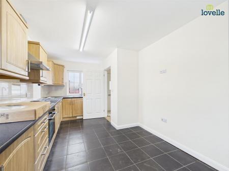 2 bedroom Detached house to let in Blacksmiths Close, Bardney, Lincoln