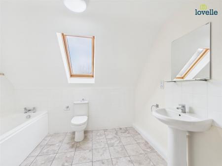 2 bedroom Detached house to let in Blacksmiths Close, Bardney, Lincoln