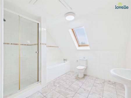 2 bedroom Detached house to let in Blacksmiths Close, Bardney, Lincoln