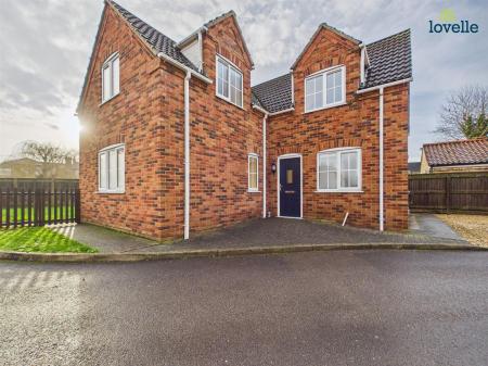 2 bedroom Detached house to let in Blacksmiths Close, Bardney, Lincoln