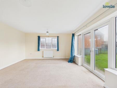 2 bedroom Detached house to let in Blacksmiths Close, Bardney, Lincoln