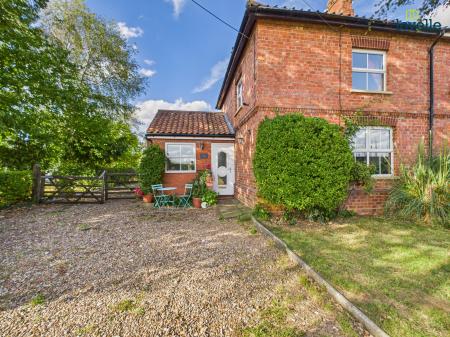 3 bedroom Semi-detached house for sale in Manor Cottage Apley, Market Rasen, LN8