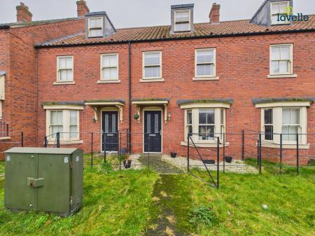 3 bedroom Terraced House for sale in Lincoln Road, Market Rasen, LN8