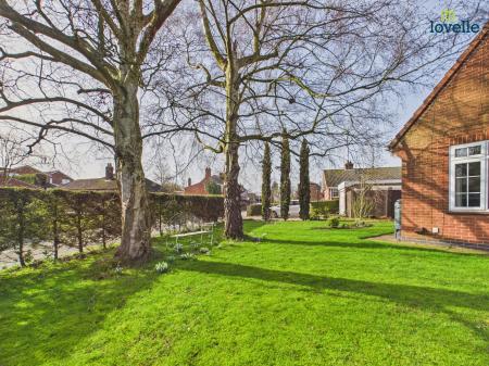 3 bedroom Detached house for sale in High Street, North Kelsey, LN7