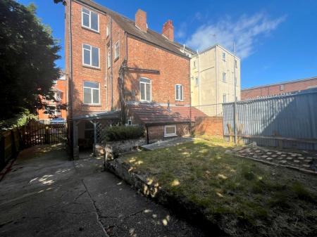 1 bedroom Flat to let in Prince Alfred Avenue, Skegness, PE25