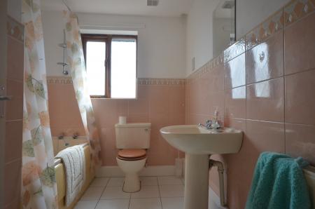 2 bedroom Semi-detached house to let in Buckingham Road, Louth, LN11