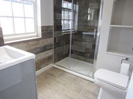 2 bedroom Flat to let in Church Close, Louth, LN11