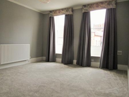 2 bedroom Flat to let in Church Close, Louth, LN11