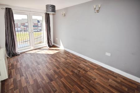 2 bedroom Flat to let in Winston Drive, Skegness, PE25