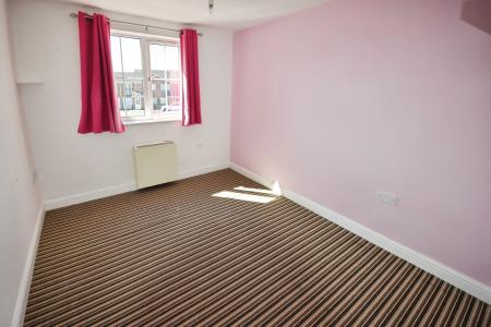 2 bedroom Flat to let in Winston Drive, Skegness, PE25