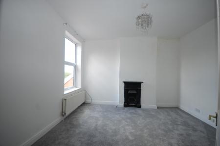 4 bedroom Semi-detached house to let in Victoria Road, Mablethorpe, LN12