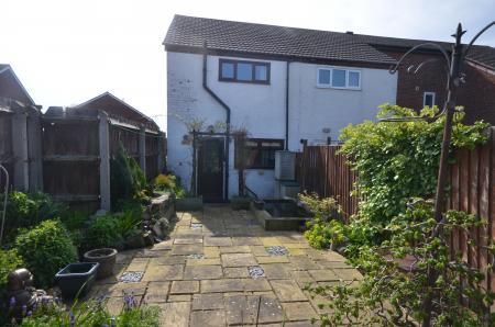 2 bedroom Terraced House to let in Brackenborough Court, Louth, LN11