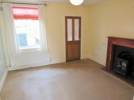 2 bedroom Terraced House to let in Broadbank, Louth, LN11