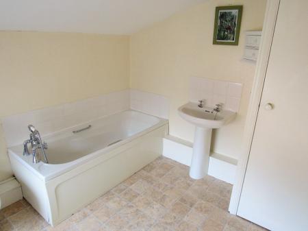 2 bedroom Terraced House to let in Broadbank, Louth, LN11