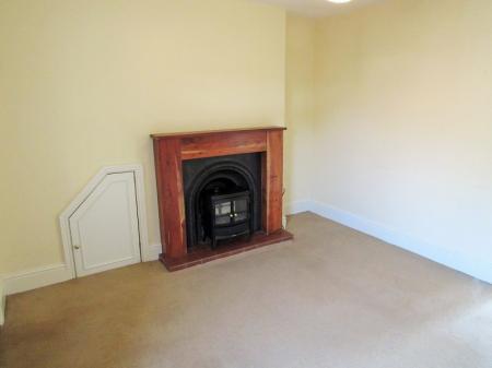 2 bedroom Terraced House to let in Broadbank, Louth, LN11