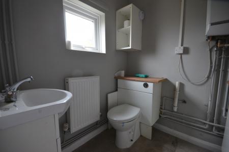 3 bedroom Semi-detached house to let in Station Road, Mablethorpe, LN12