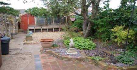 3 bedroom Terraced House to let in Torrington Street, Grimsby, DN32