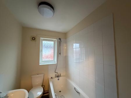 1 bedroom Flat to let in Sherwood Close, Louth, LN11