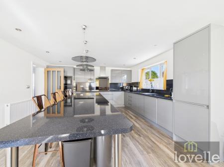 3 bedroom Detached bungalow for sale in Alford Road, Mablethorpe, LN12