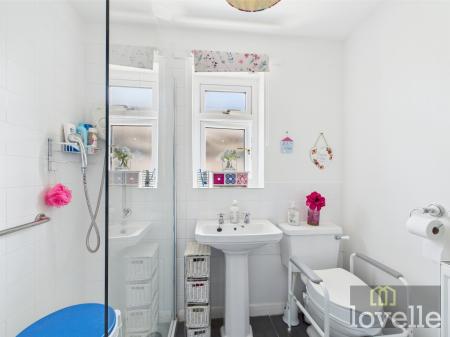 2 bedroom Semi-detached bungalow for sale in Brooke Drive, Mablethorpe, LN12