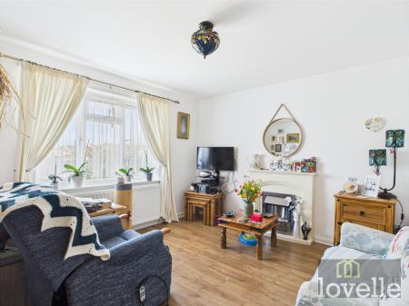 2 bedroom Semi-detached bungalow for sale in Brooke Drive, Mablethorpe, LN12