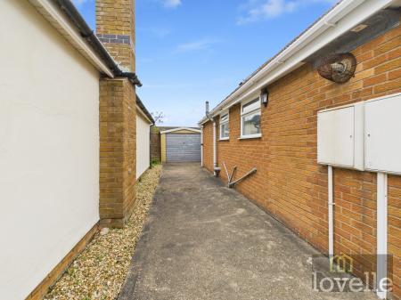 2 bedroom Detached bungalow for sale in Chanctonbury Way, Sutton on Sea, LN12