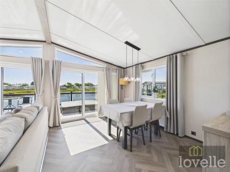 2 bedroom Park home for sale in Alford Road, Mablethorpe, LN12