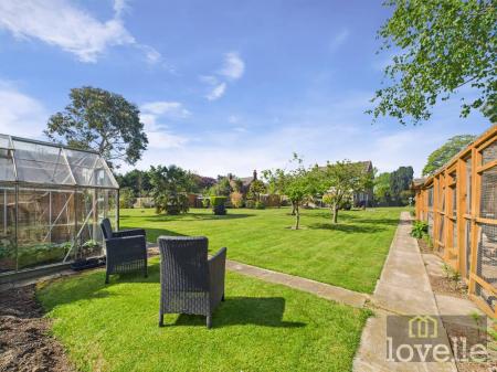 4 bedroom Detached house for sale in East Street, Alford, LN13