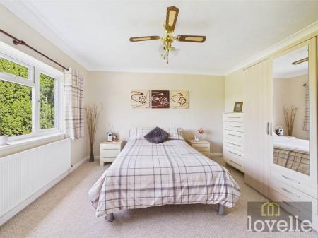 4 bedroom Detached house for sale in East Street, Alford, LN13