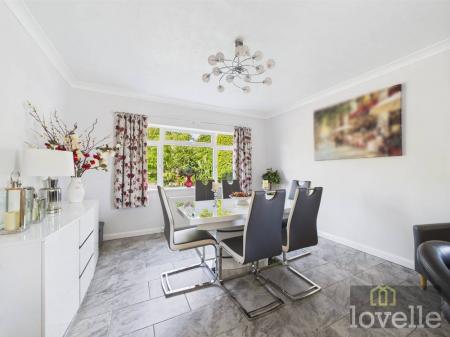 4 bedroom Detached house for sale in East Street, Alford, LN13