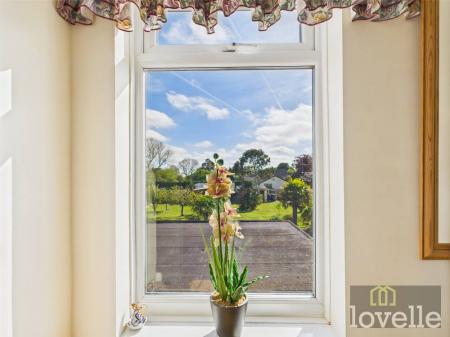 4 bedroom Detached house for sale in East Street, Alford, LN13
