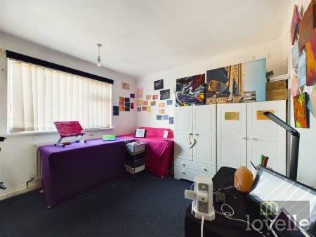 2 bedroom Detached bungalow for sale in North Road, Trusthorpe, LN12