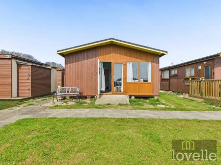 Off Link Avenue, Mablethorpe, LN12