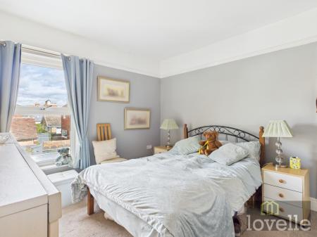 3 bedroom Semi-detached house for sale in Park Avenue, Mablethorpe, LN12