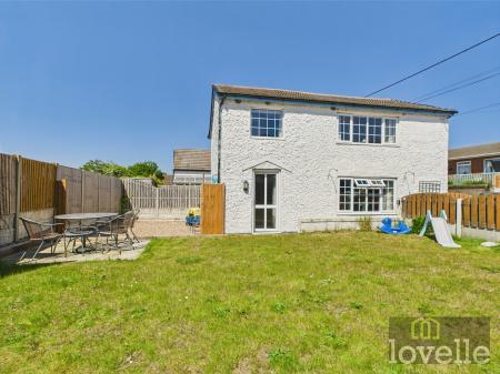 Queens Park Close, Mablethorpe, LN12