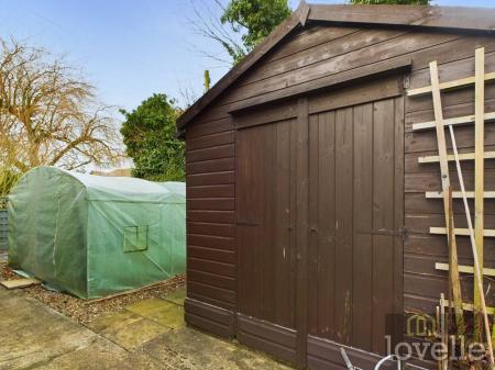 3 bedroom Detached bungalow for sale in School Lane, Aby, LN13