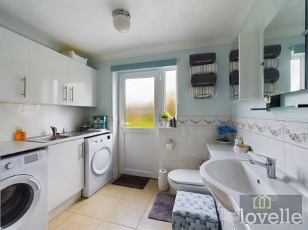 3 bedroom Detached bungalow for sale in School Lane, Aby, LN13
