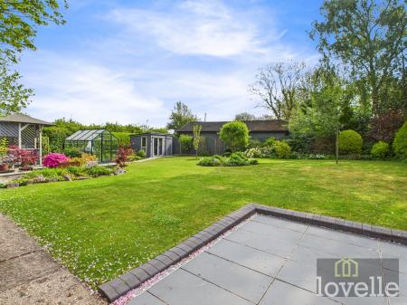 3 bedroom Detached bungalow for sale in School Lane, Aby, LN13