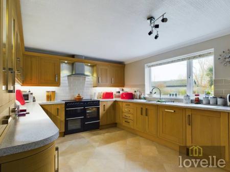 3 bedroom Detached bungalow for sale in School Lane, Aby, LN13