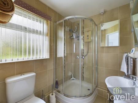 3 bedroom Detached bungalow for sale in School Lane, Aby, LN13