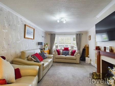 3 bedroom Detached bungalow for sale in School Lane, Aby, LN13